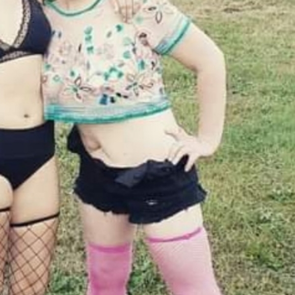 Longer crop top see thru - Picture 2 of 2